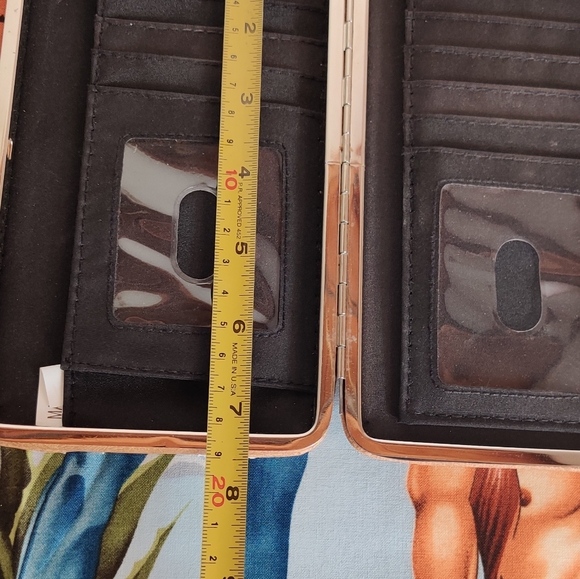 Wallet - Picture 6 of 7